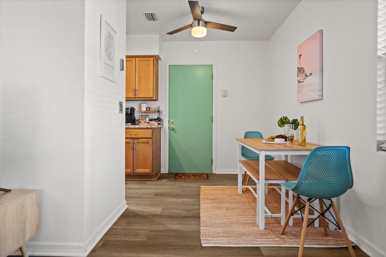 Photo - 302 N Mars Ave (Clearwater, FL)