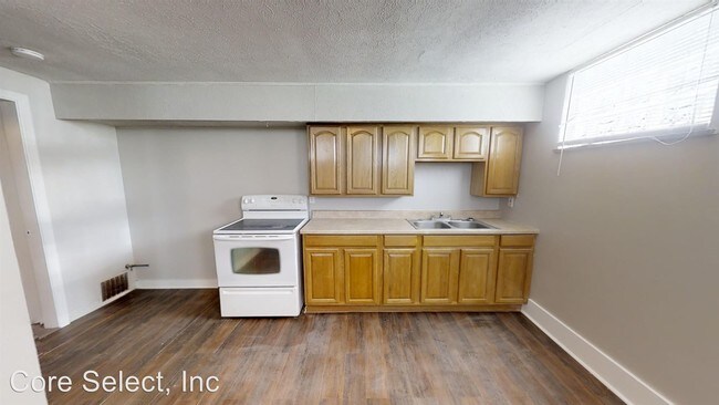 Foto del edificio - 1429-1451 E N Broadway