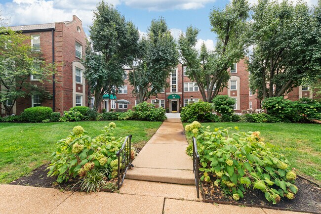 Foto del edificio - 7538 Wydown Blvd