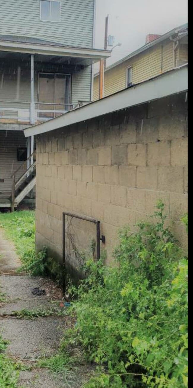 1120 Church Ave, McKees Rocks, PA 15136 House Rental in McKees Rocks