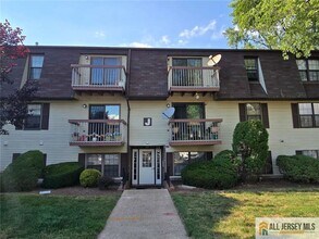 Building Photo - 138 Orlando St