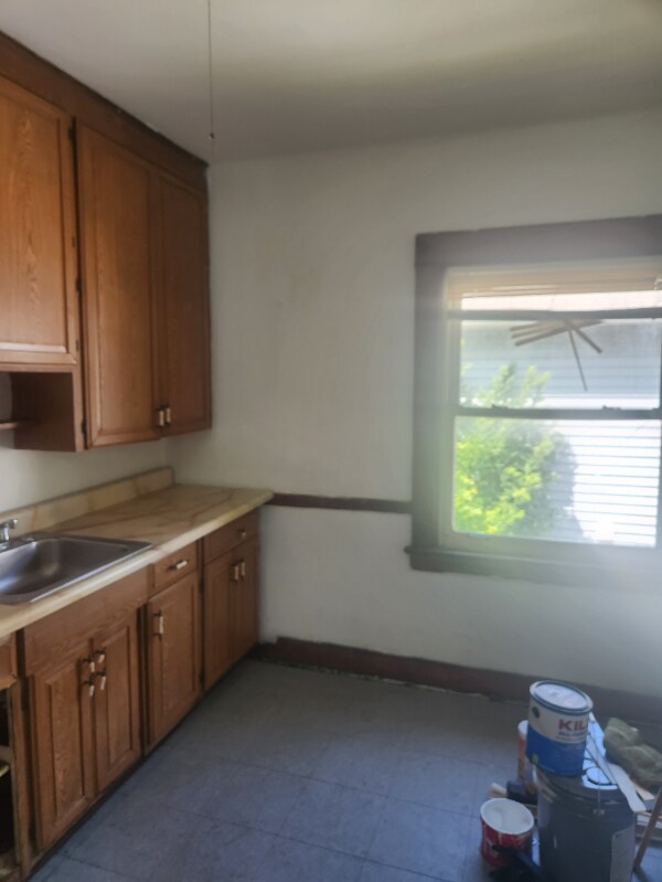 Foto del edificio - 9520 Parkview Ave