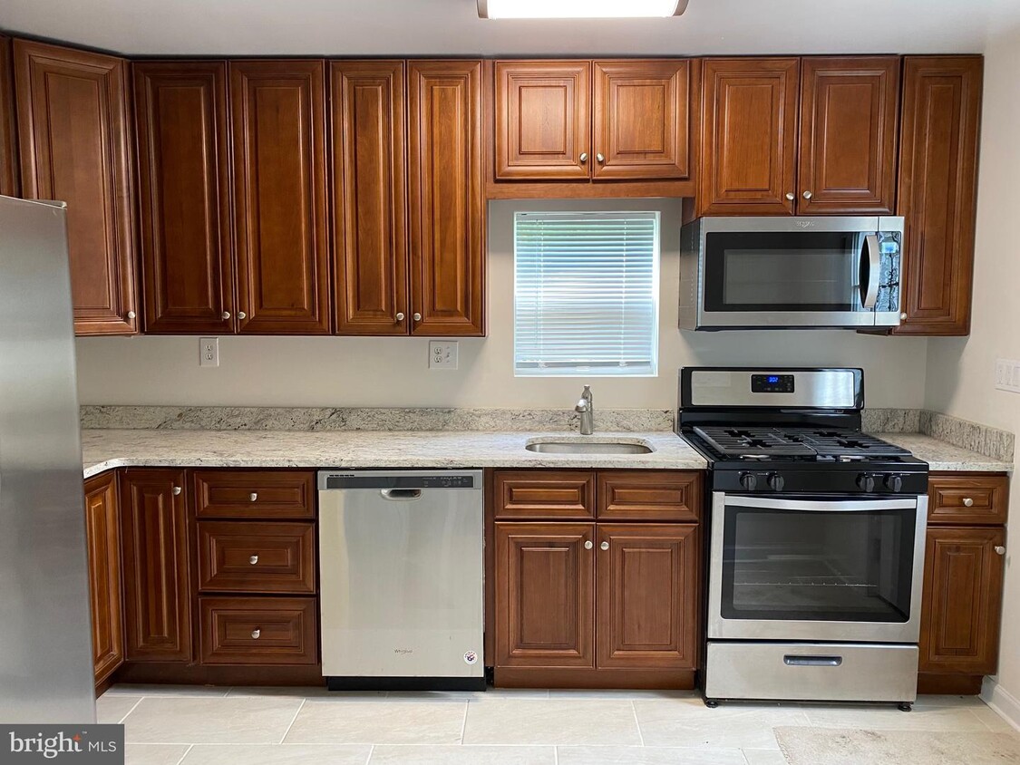 Primary Photo - 2311 Henlopen Ave