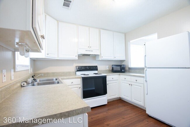 Building Photo - 479-481 Taleeda Ct