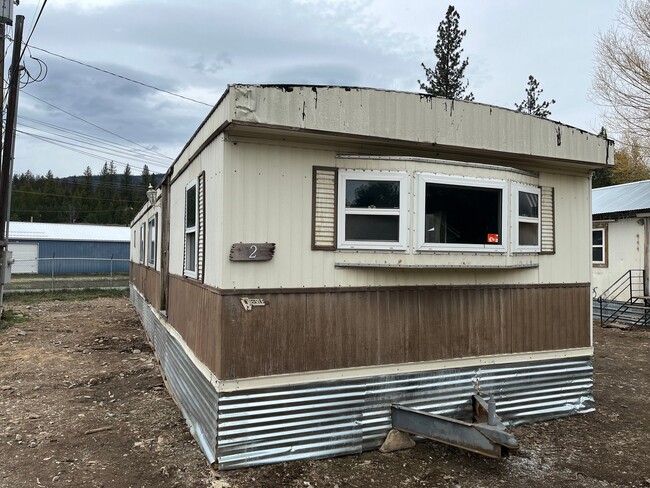 Building Photo - 1130 MT-135