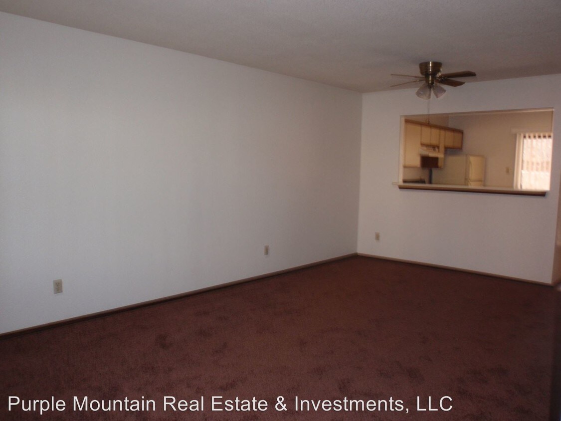 Building Photo - 3227 Hillrise Dr