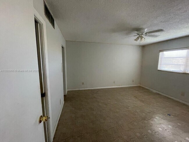 6000 NW 64th Ave Unit 304 photo'