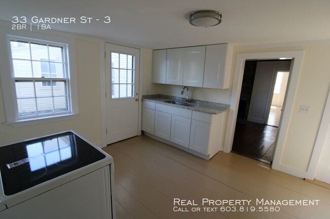 Building Photo - Charming 2 BD apartment in great location!
