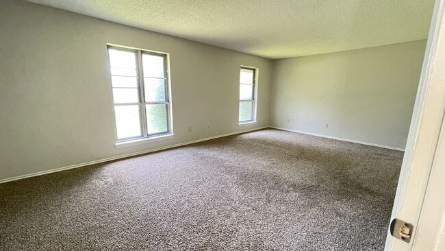 Foto del edificio - Spacious Townhome in the heart of Irving