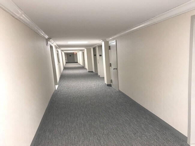 Foto del edificio - 87-08 Justice Ave