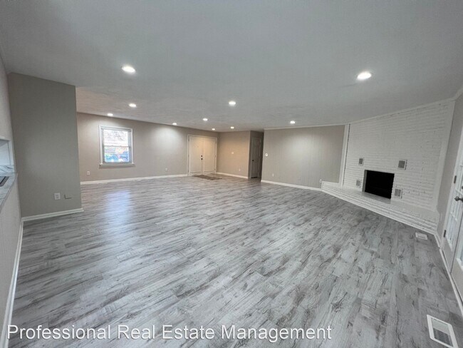 Foto del edificio - 4 br, 3 bath House - 5 Dunwoody Circle