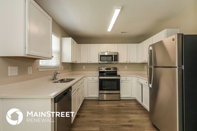 Foto del edificio - 7419 Mary Jo Helms Dr