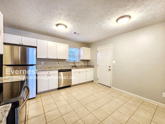 Foto del edificio - 415 Reed Way