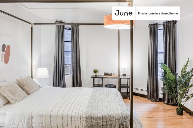 Foto del edificio - Room in Shared 5 bed/1 bath home