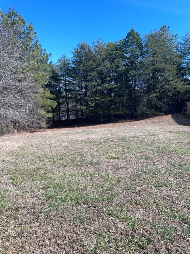 Building Photo - Piedmont Mobile Home