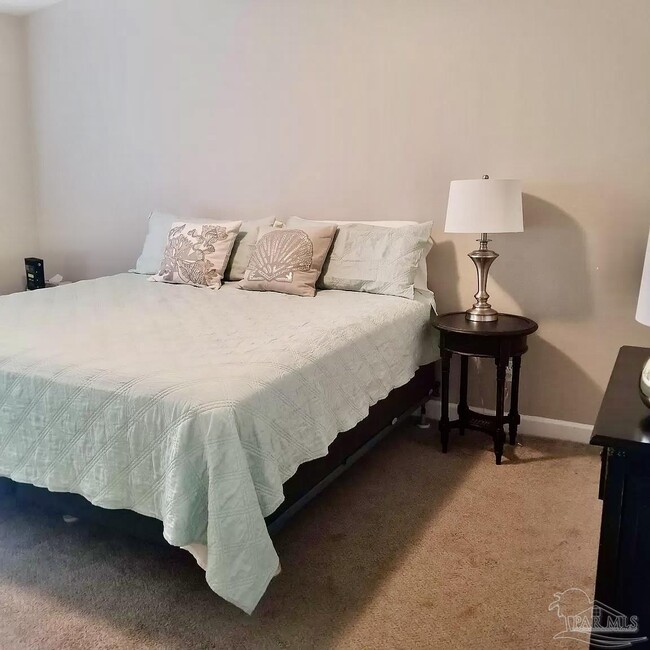 Foto del edificio - 200 Pensacola Beach Rd