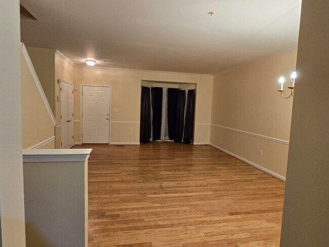 Foto del edificio - 8229 Shooting Star Ln