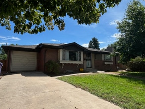 Building Photo - 1514 S Locust St