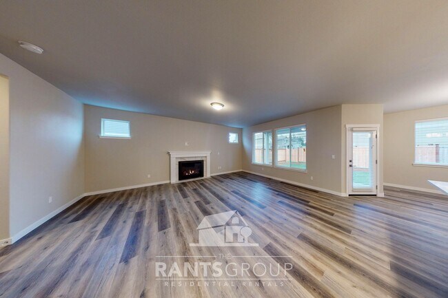 Foto del edificio - Easy freeway access! Newer subdivision!