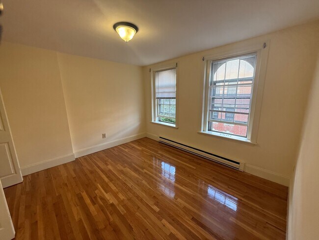 Foto del edificio - 94 West Cedar St