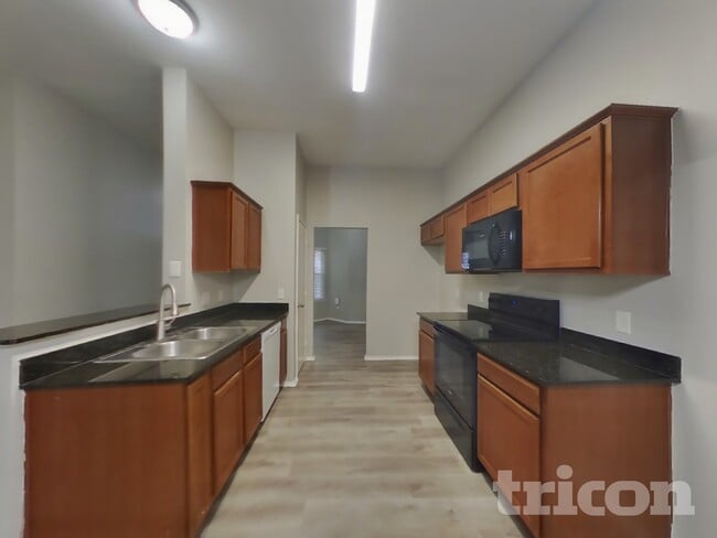 Building Photo - 1602 Canary Island Ct