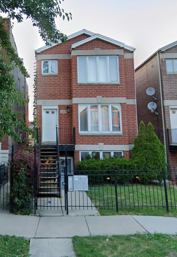Primary Photo - 2428 W Taylor St
