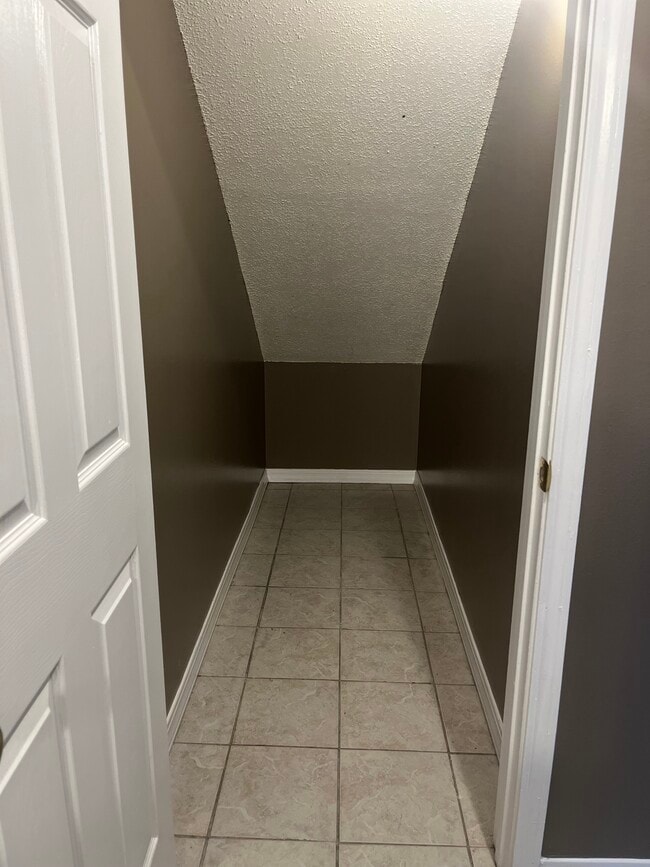 Building Photo - 142 Rebel Land Cir