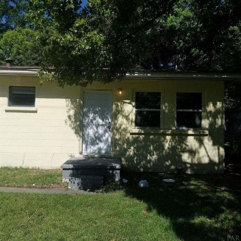 1005 Pennsylvania Dr, Pensacola, FL 32506 House for Rent in Pensacola
