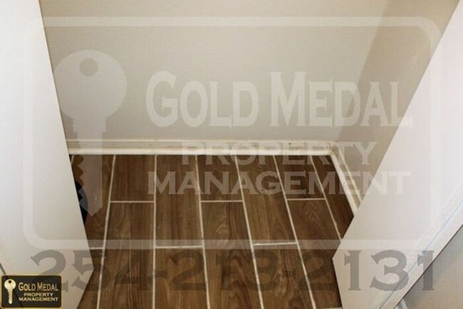 Building Photo - 503 Longhorn Cir