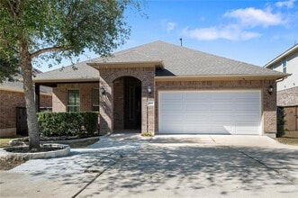 Building Photo - 2925 Scout Pony Dr