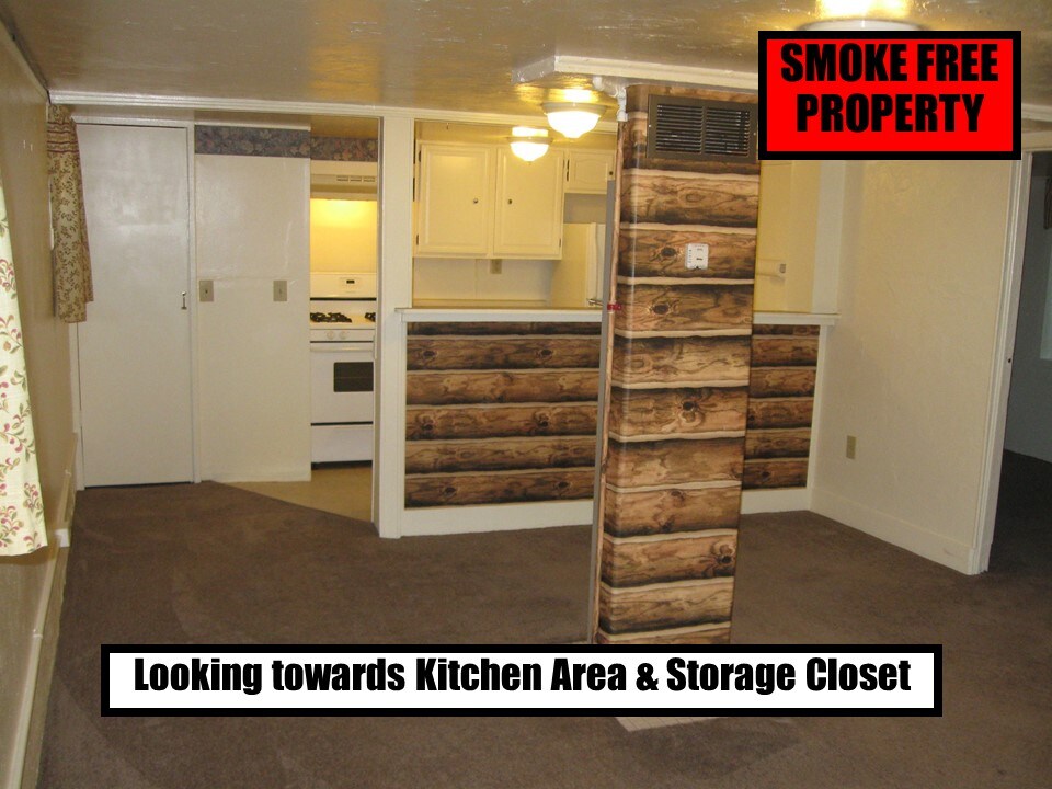 Primary Photo - 214 8th St W