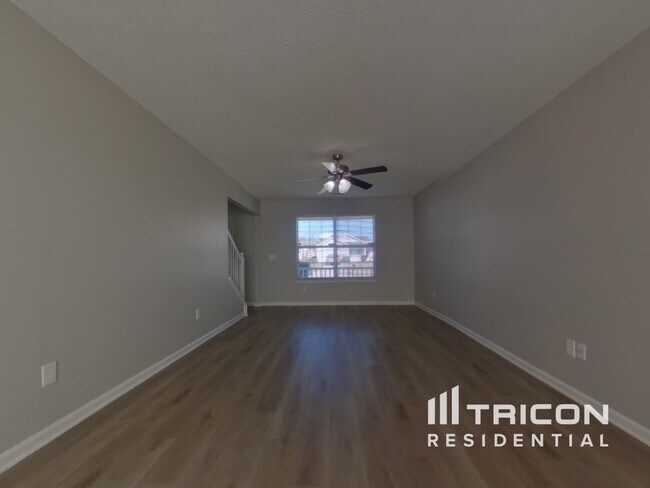 Building Photo - 1104 Waverly Pl Dr