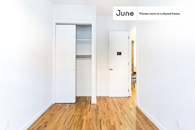 Foto del edificio - Room in Shared 4 bed/2 bath home in Hamilton Heights