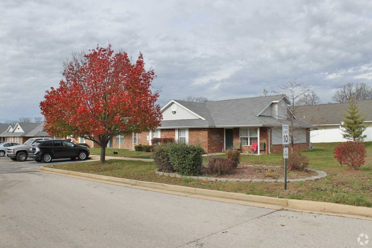 Foto del edificio - Sullivan Family Apartments