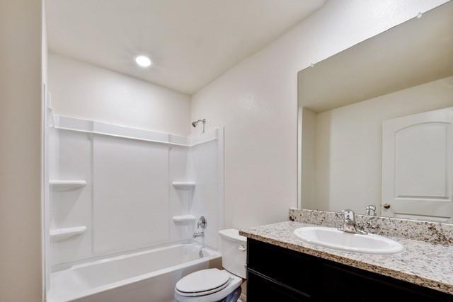 Foto del edificio - 113 Maywood Ln