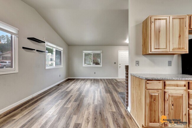 Building Photo - Charming 3 Bedroom Ranch Style Home in Eas...