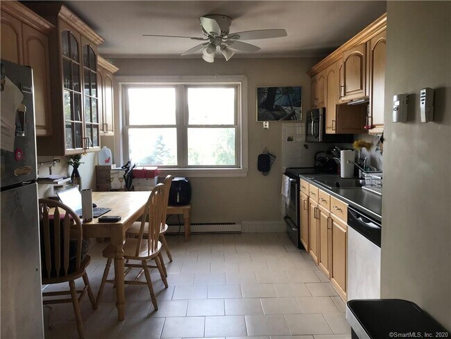 Foto del edificio - 84 Seaside Ave