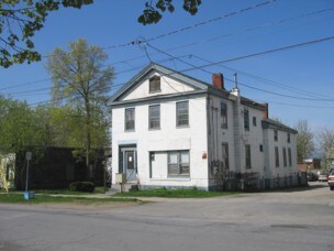Primary Photo - 151 S Champlain St