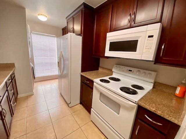 Building Photo - 2101 Fountain View Dr
