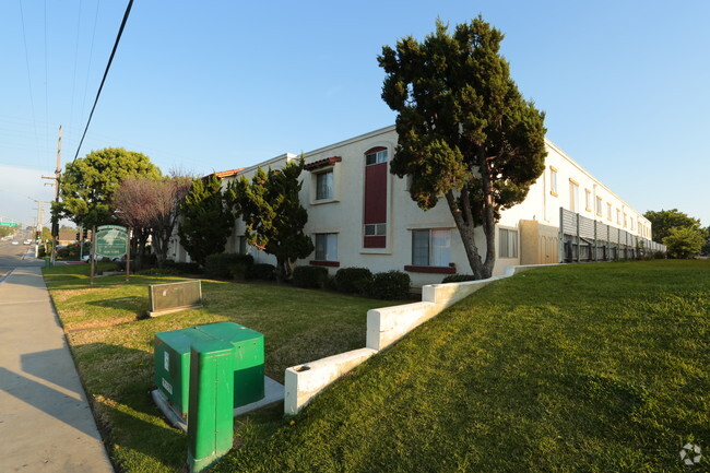 Building Photo - Palomar Garden Apartments