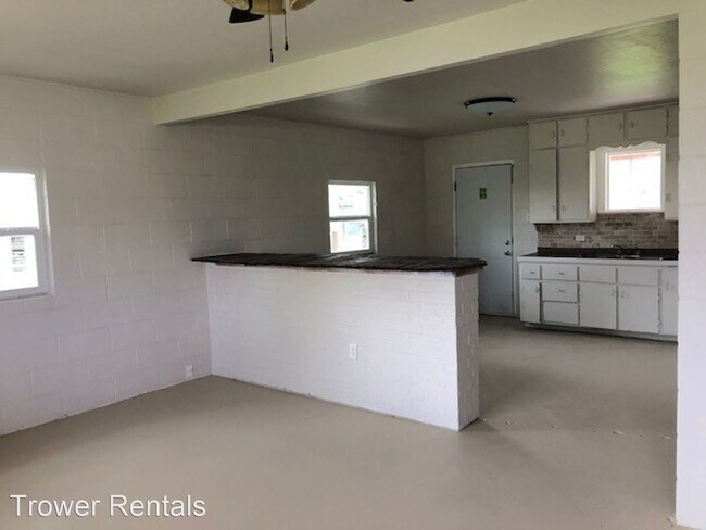 Building Photo - 2 br, 1 bath House - 6861 Mockingbird