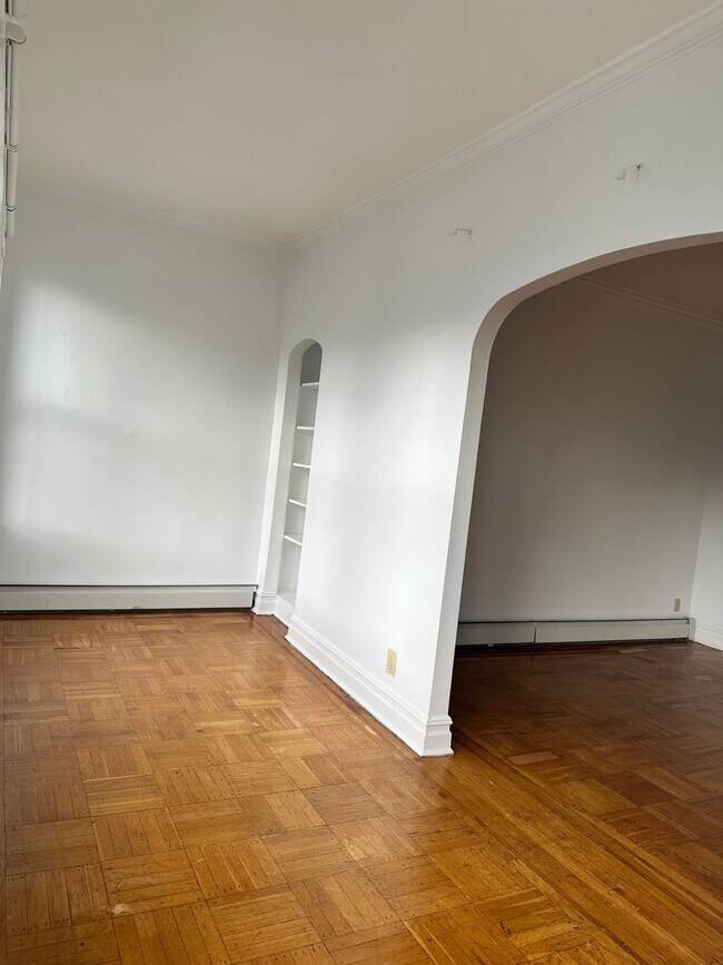Building Photo - 435-485 85th St