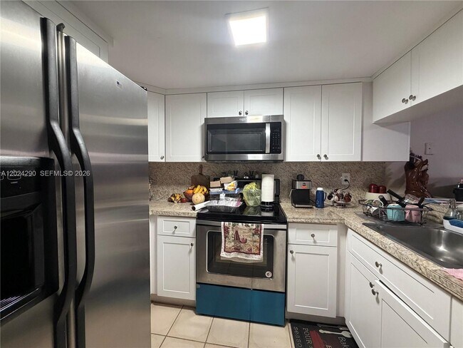 Foto del edificio - 5895 W 16th Ln