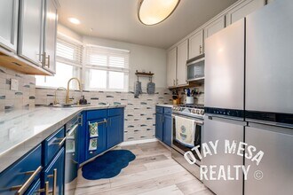 Building Photo - 263 Dahlia Ave