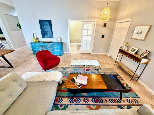 Foto del edificio - 1618 Royal Grove Way