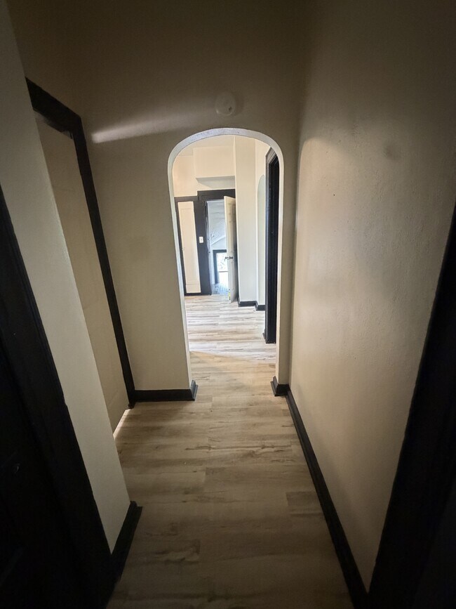 Foto del edificio - 2928 W Juneau Ave