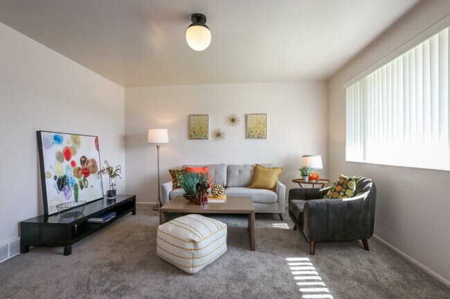 Foto del edificio - 8319 S Harrison Cir