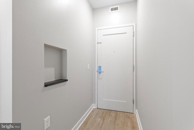 Foto del edificio - 1320 Fenwick Ln