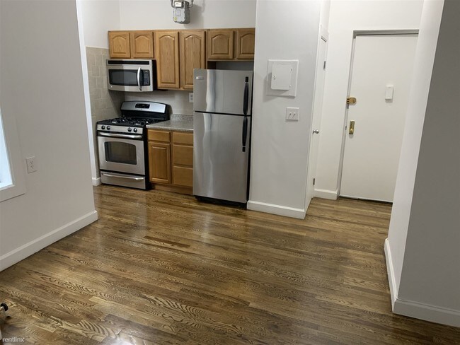 Building Photo - 1 br, 1 bath  - 600 W 163rd St