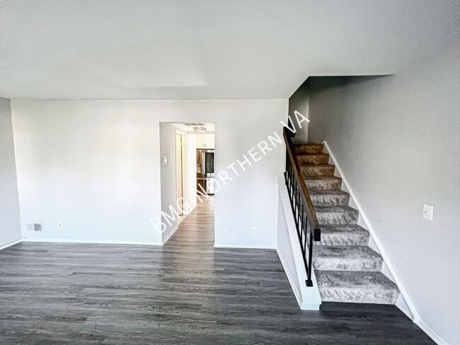 Foto del edificio - 2689 Glengyle Dr